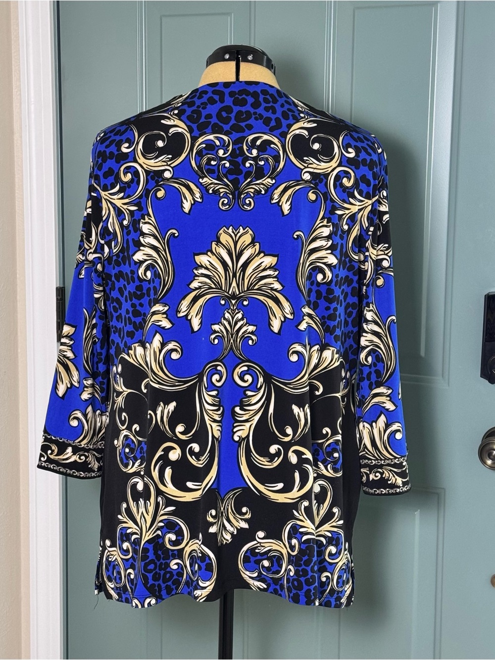 JM Collection Blue Baroque Print Embellished Tunic Top XL - Picture 2 of 10